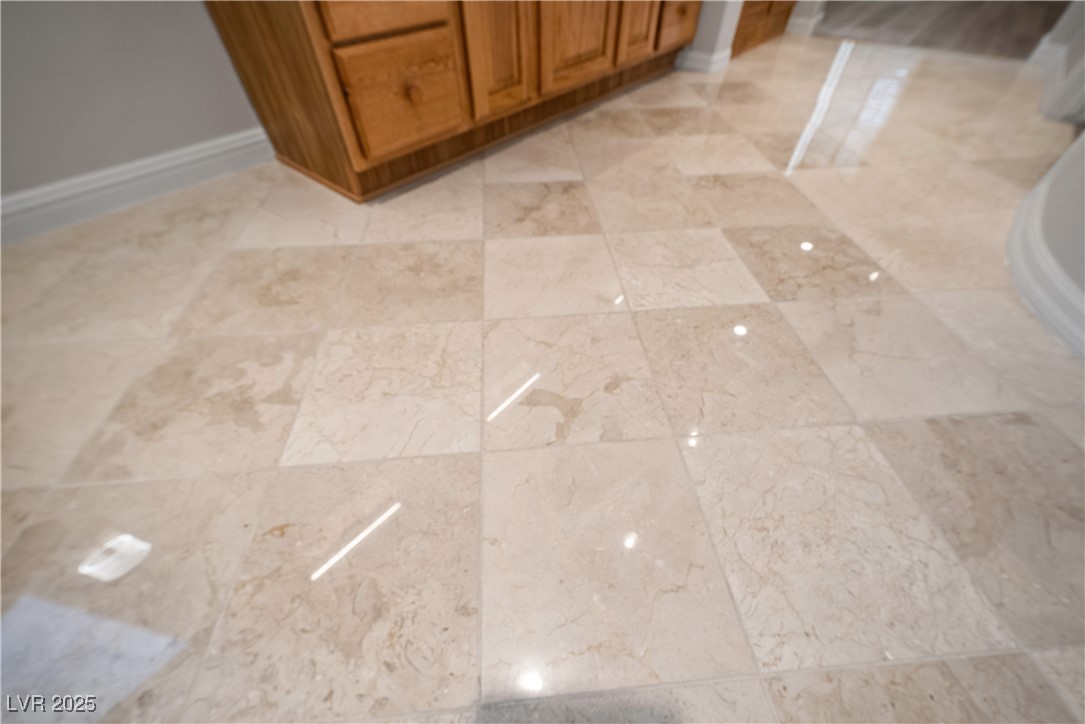 2742 Darby Falls Drive, Las Vegas, Nevada image 38
