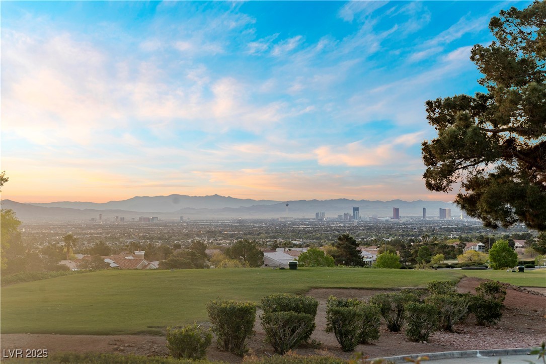 2742 Darby Falls Drive, Las Vegas, Nevada image 6