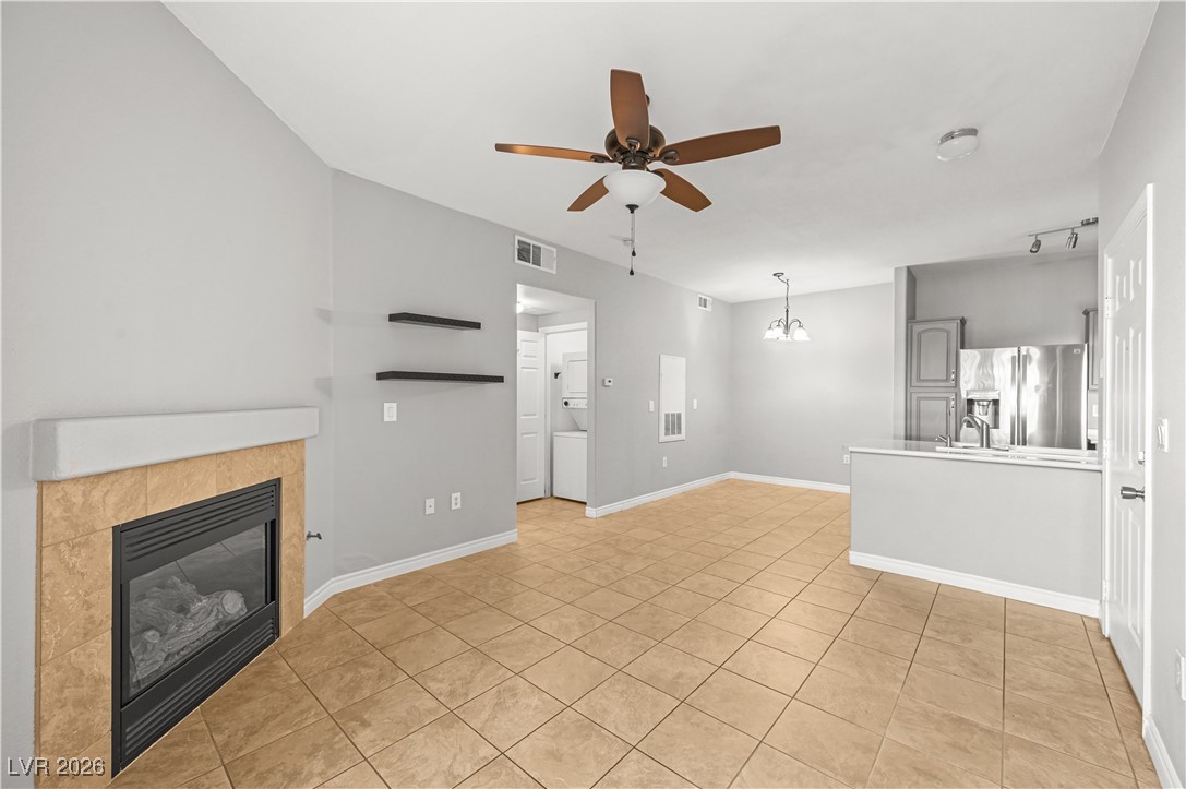 855 N Stephanie Street 1115