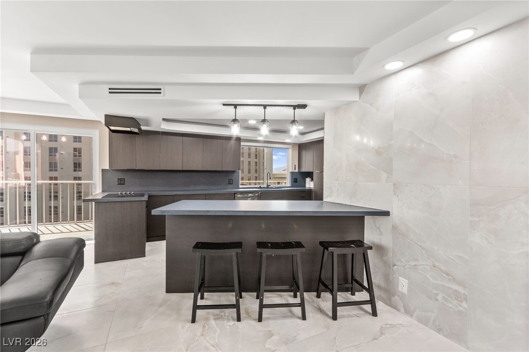 205 E Harmon Avenue 1012