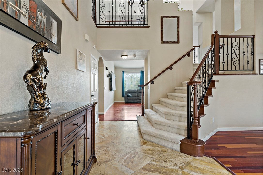 2010 Catalina Marie Avenue