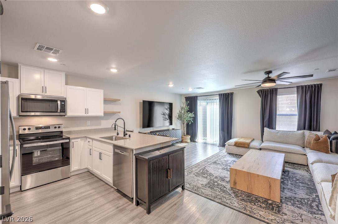 4463 Honey Hills Avenue