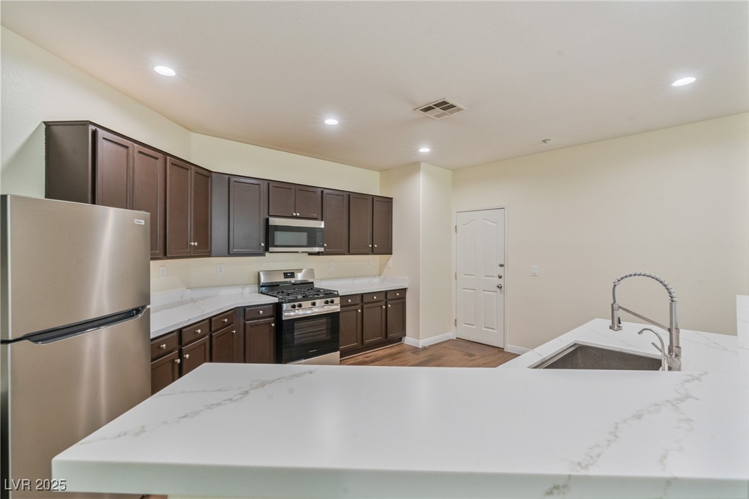 2037 Brush Stroke Street, Henderson, Nevada image 10
