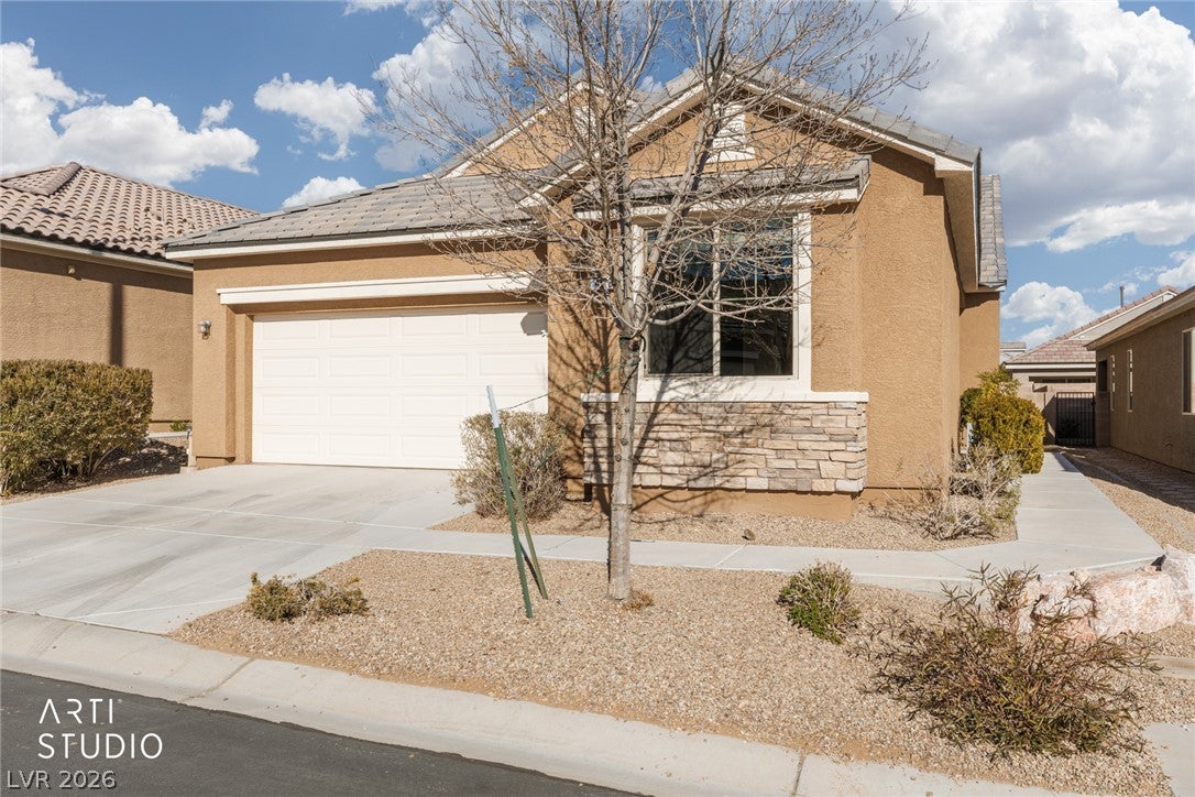 443 Cliffrose Avenue