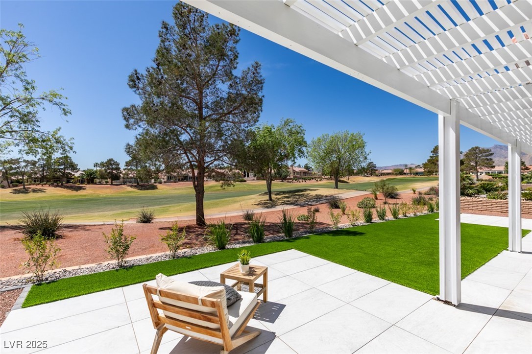 9425 Villa Ridge Drive