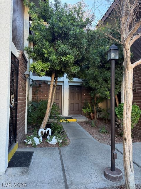 Photo of 4429 Shortleaf Street, Las Vegas, NV 89119 (MLS # 2763429)