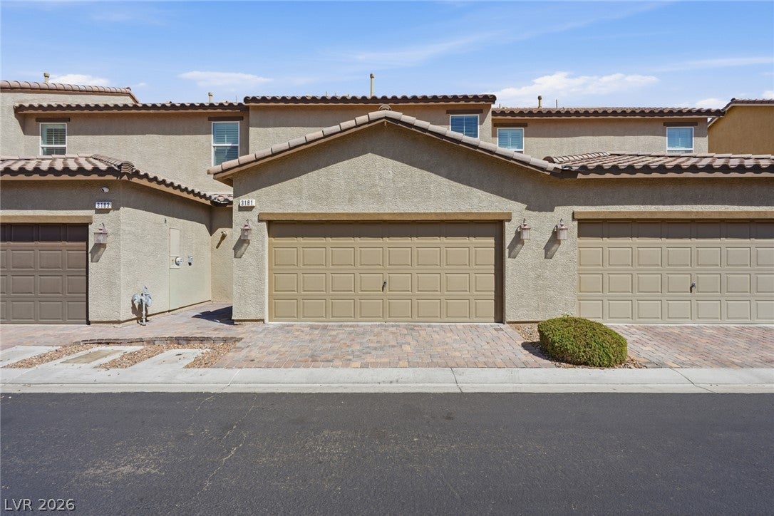 3181 Bitetto Walk