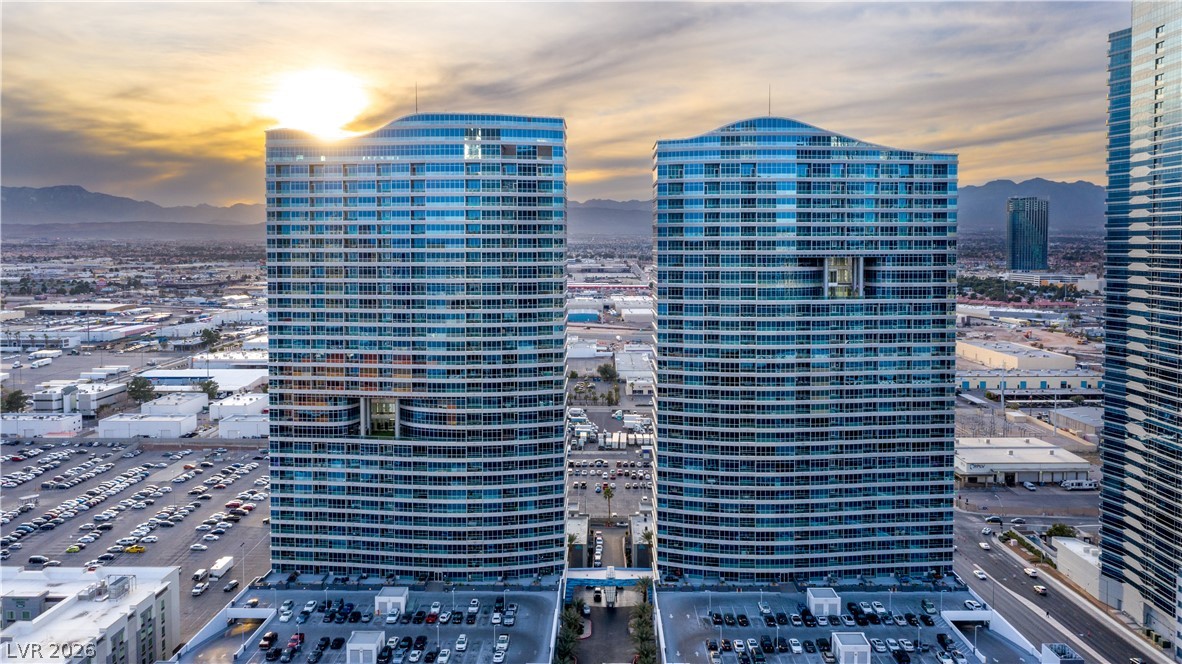 4525 Dean Martin Drive 1906