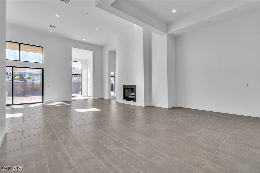 10739 Agate Cliffs Avenue, Las Vegas, Nevada image 10