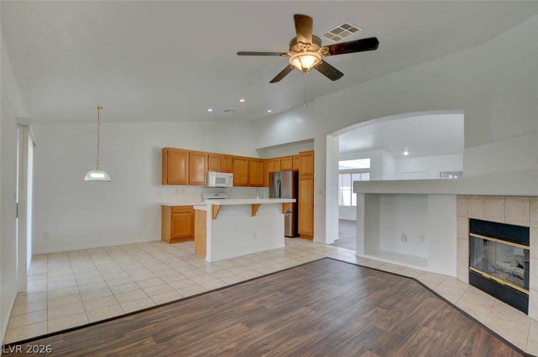 1735 Night Shadow Avenue