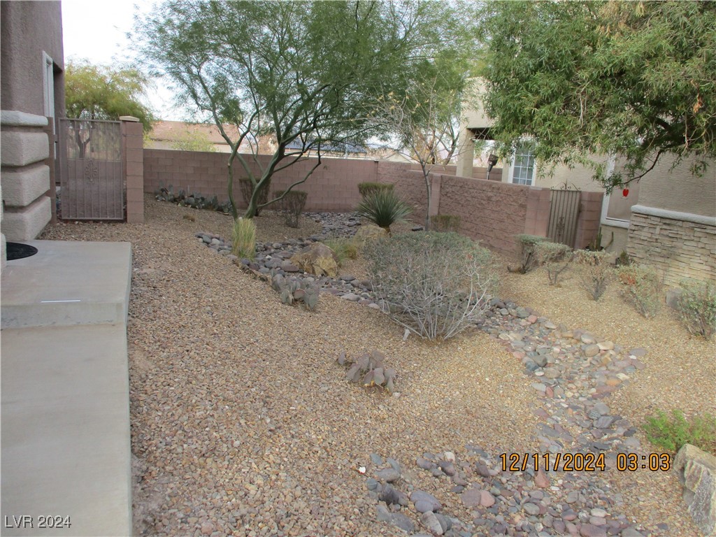 716 Solitude Point Avenue, Henderson, Nevada image 4