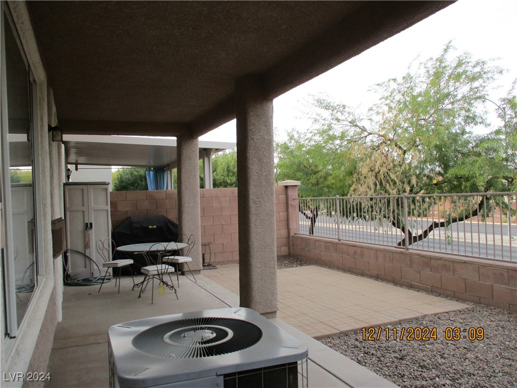 716 Solitude Point Avenue, Henderson, Nevada image 7