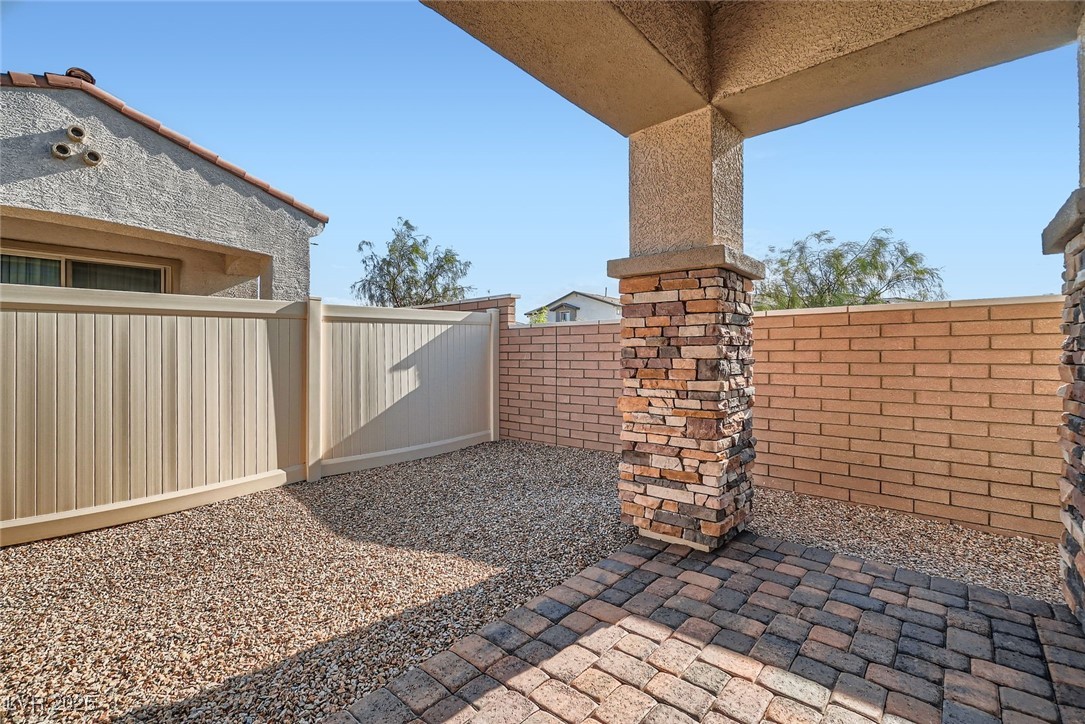 208 Coltrane Canyon Avenue, Henderson, Nevada image 22