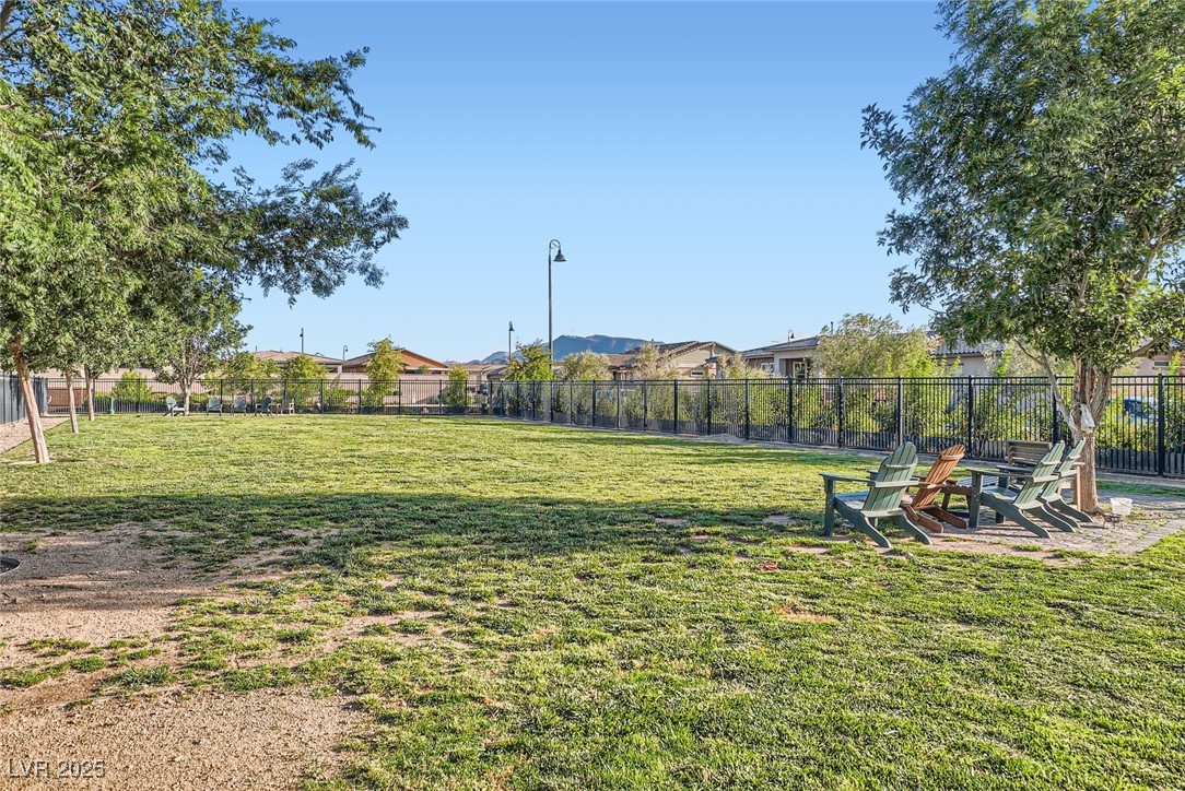 208 Coltrane Canyon Avenue, Henderson, Nevada image 38