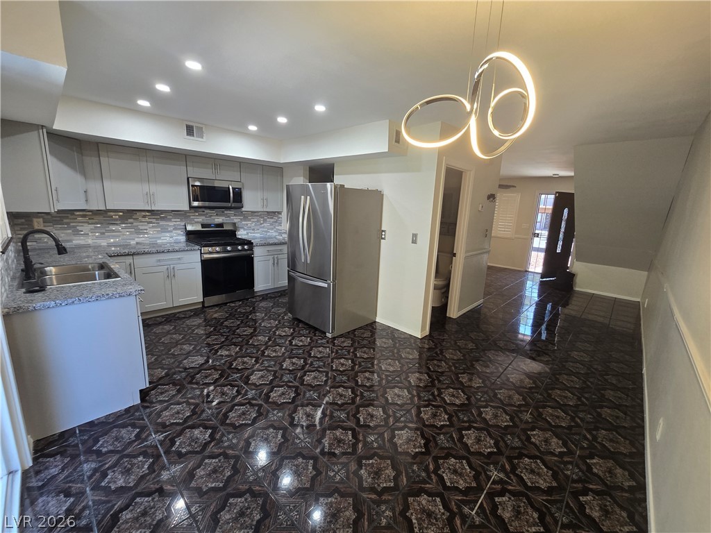 5264 Child Court 95