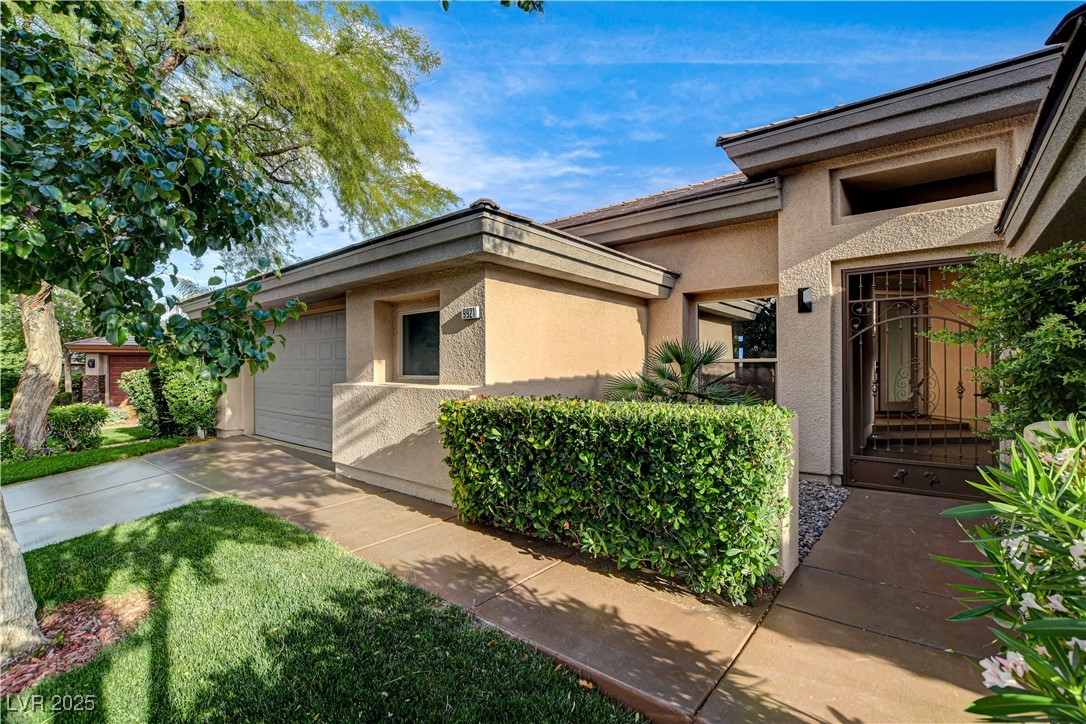 9921 Mirada Drive