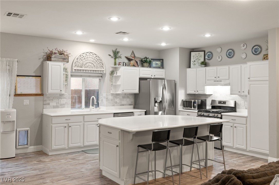 Las Vegas, Nevada 89141, United States, 3 Bedrooms Bedrooms, ,3 BathroomsBathrooms,Residential,Active,125361