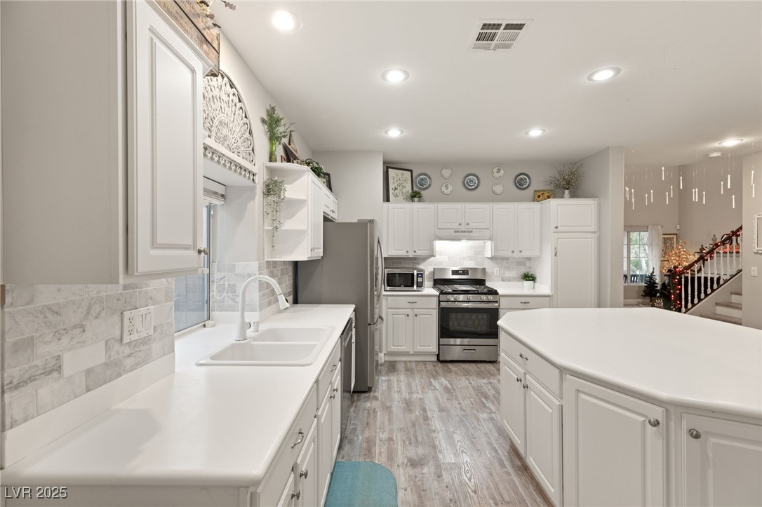 Las Vegas, Nevada 89141, United States, 3 Bedrooms Bedrooms, ,3 BathroomsBathrooms,Residential,Active,125361