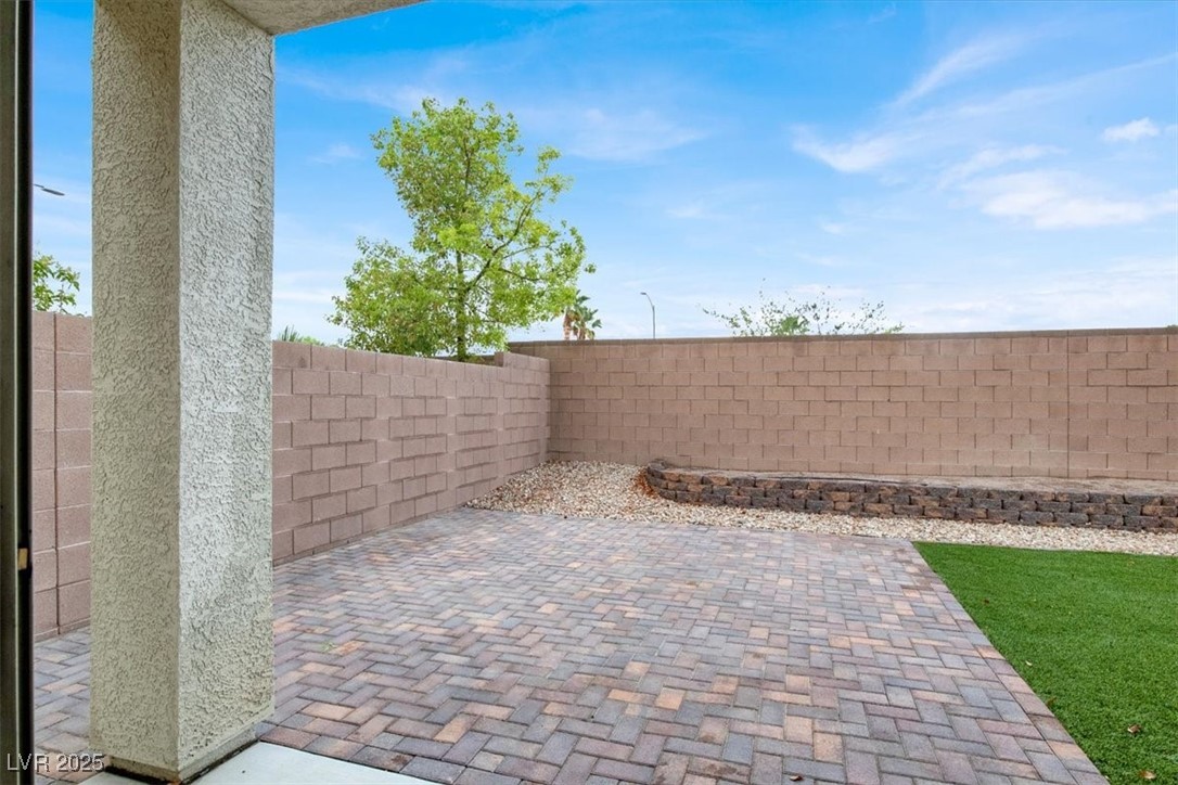 3712 Gilmore Creek Street, Las Vegas, Nevada image 14