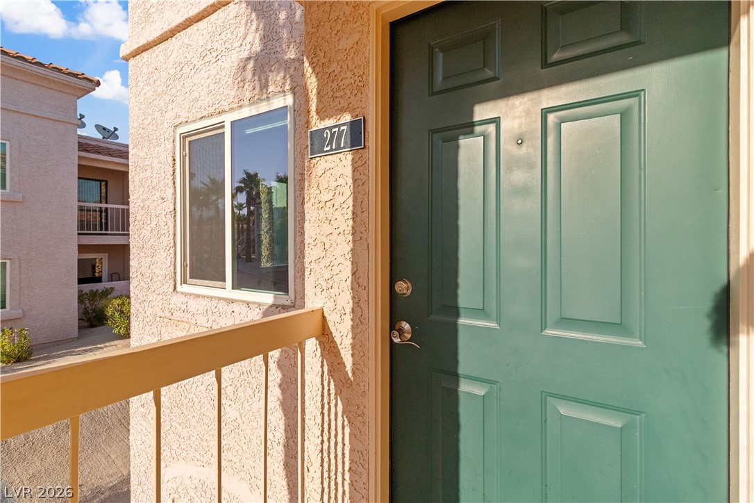 1948 Las Palmas Lane 277