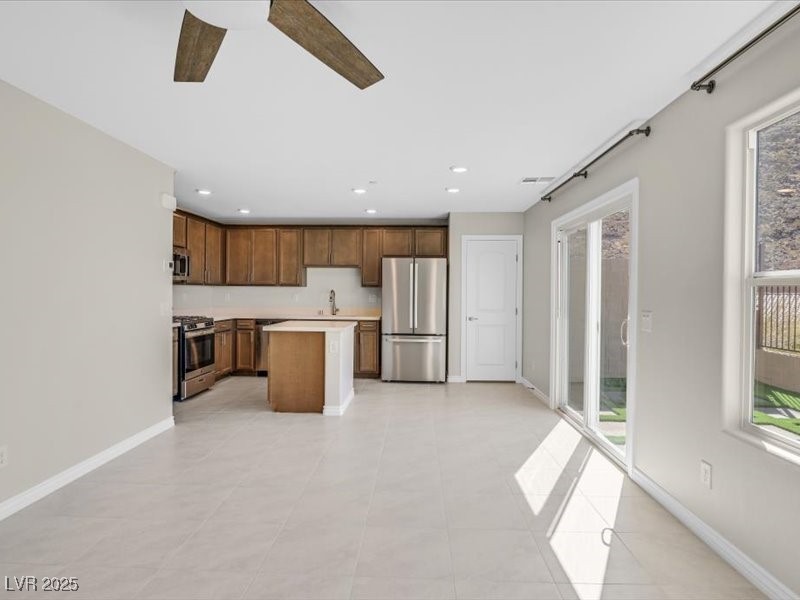 370 Rosefinch Street