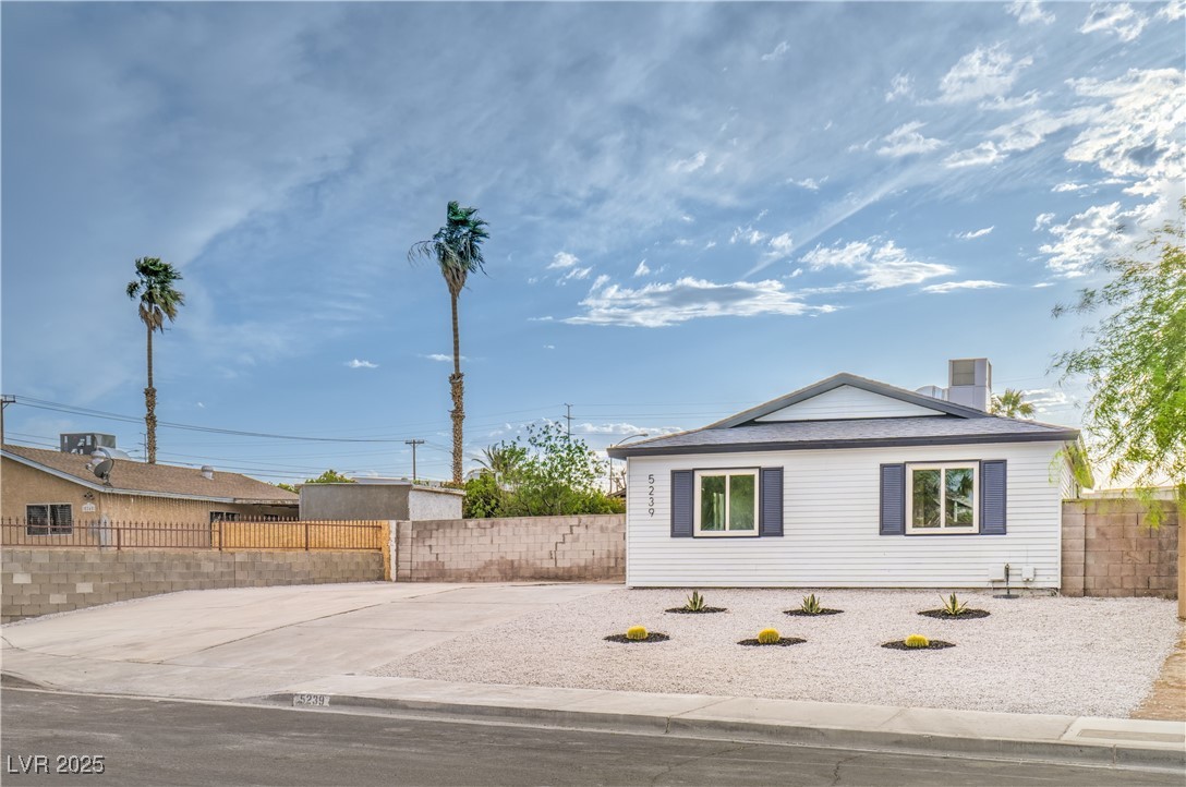 5239 Elgin Circle, Las Vegas, Nevada image 6