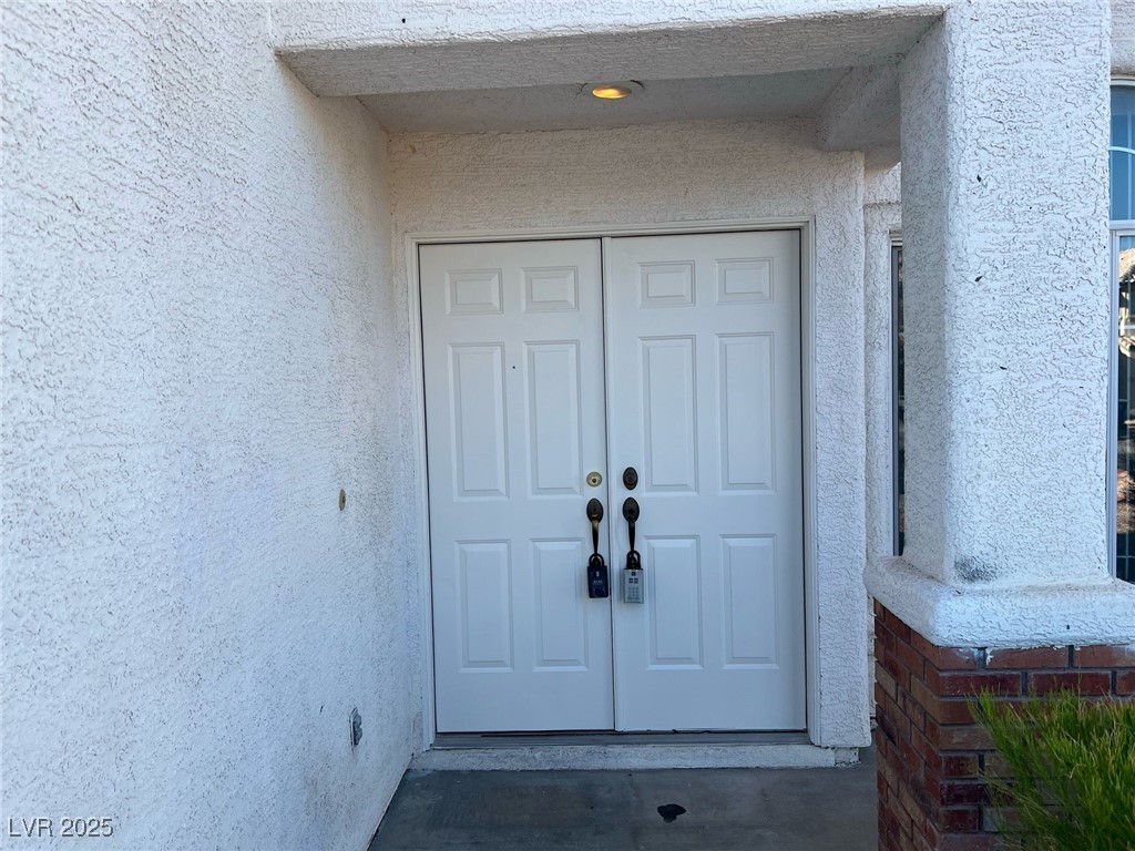 7968 Dinsmore Drive