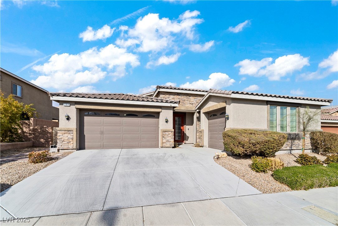 788 Flowing Meadow Drive, Henderson, Nevada image 2