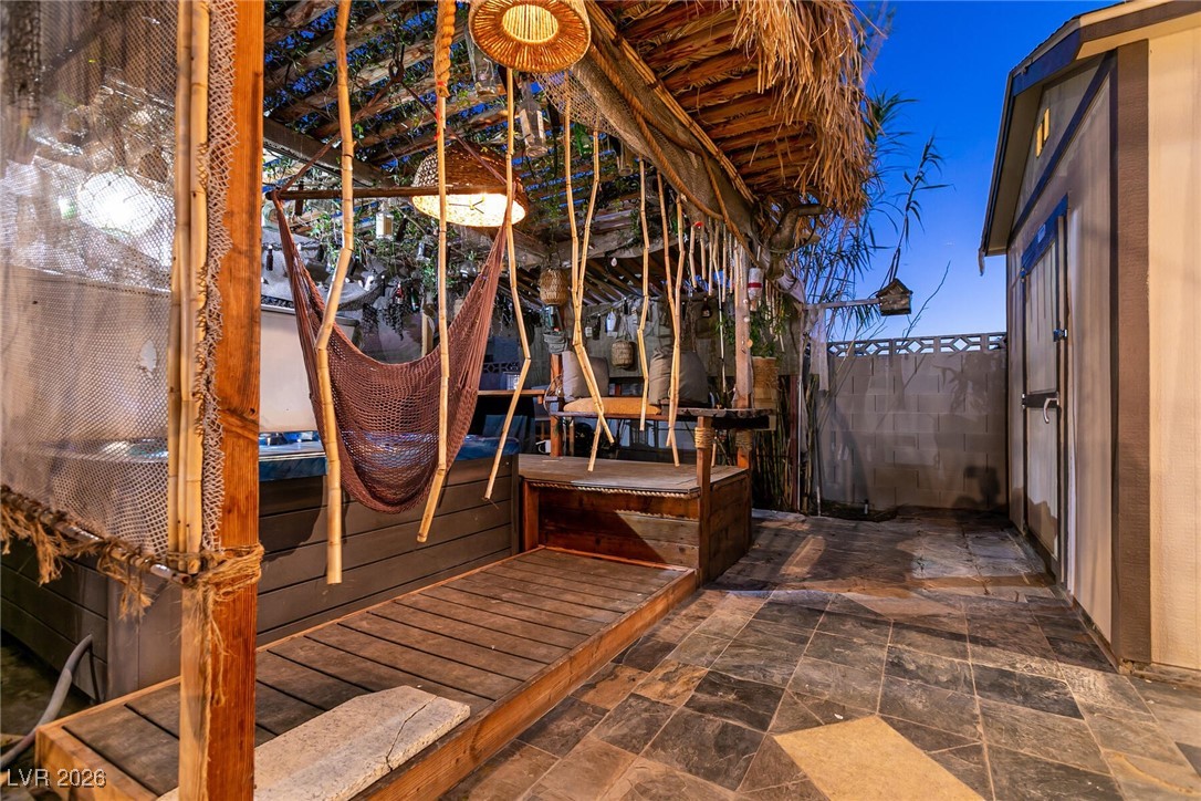 2395 Los Feliz Street