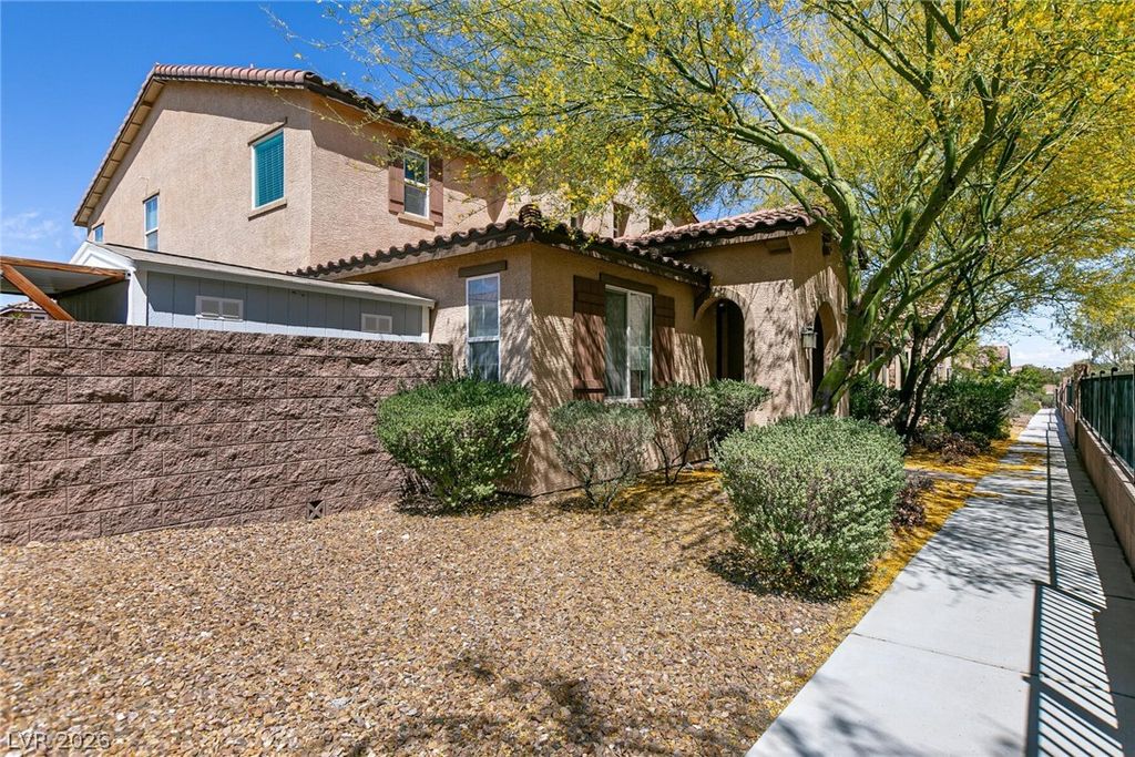 Photo of 2333 Florindo Walk, Henderson, NV 89044 (MLS # 2772286)