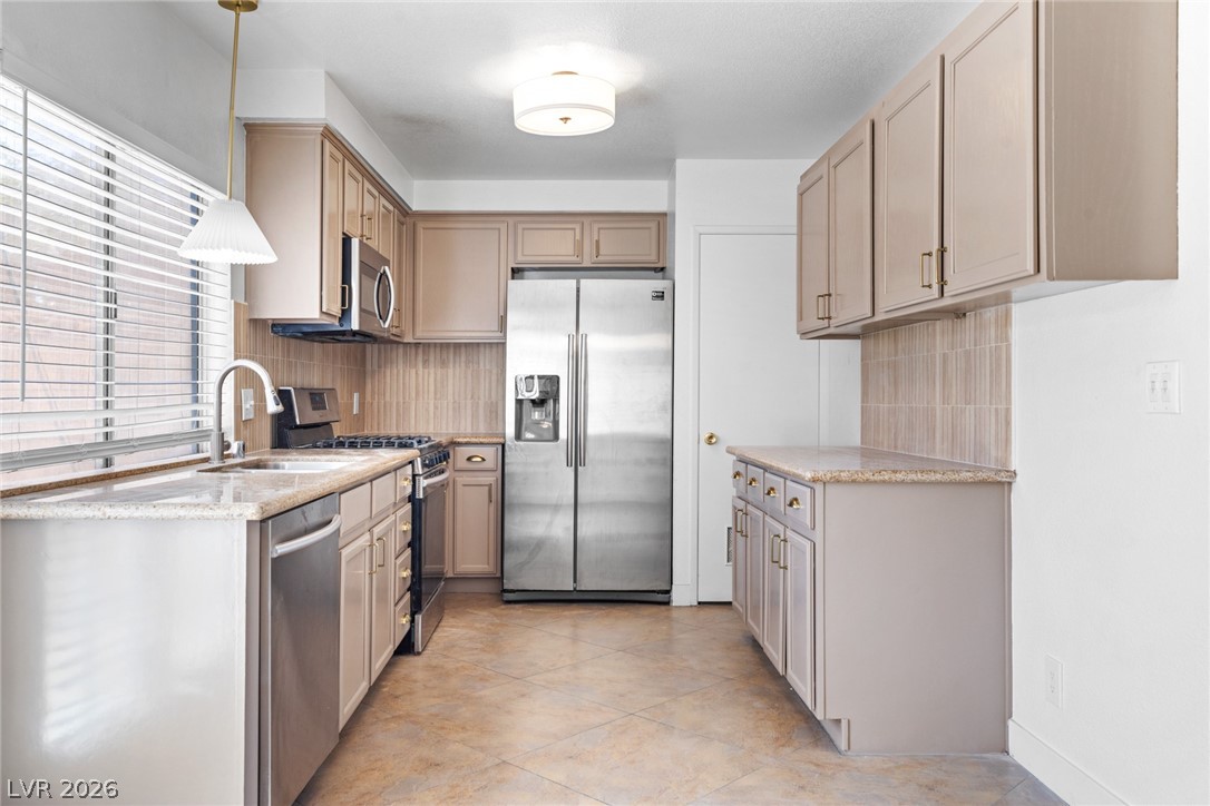 6224 Meadow Vista Lane