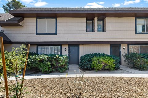 Townhouse For Rent - 6224 Meadow Vista Lane<br/> Las Vegas, NV 89103