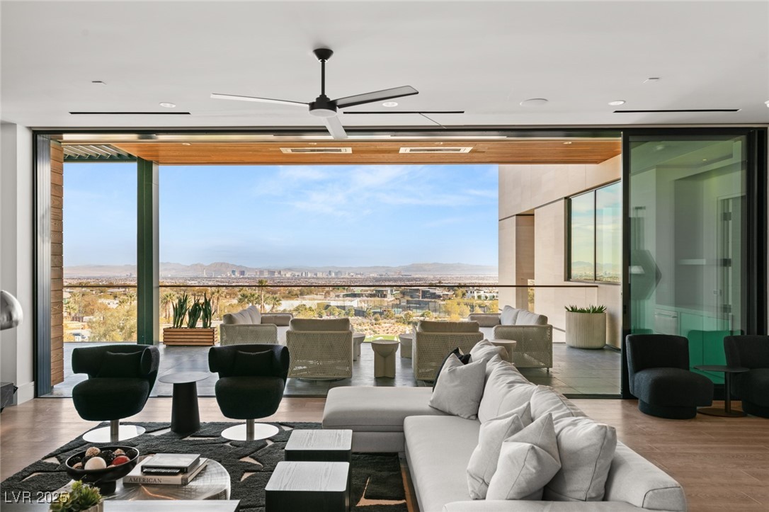 Properties 1 11660 Summit Club Drive 204