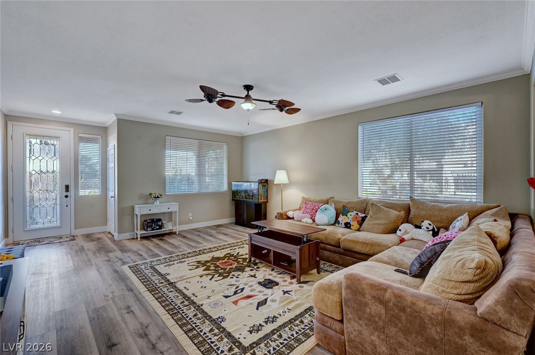 7223 Hollywood Park Avenue