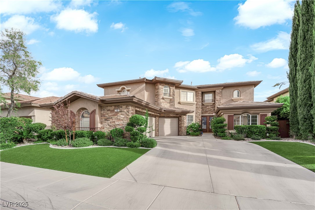 112 S Buteo Woods Lane