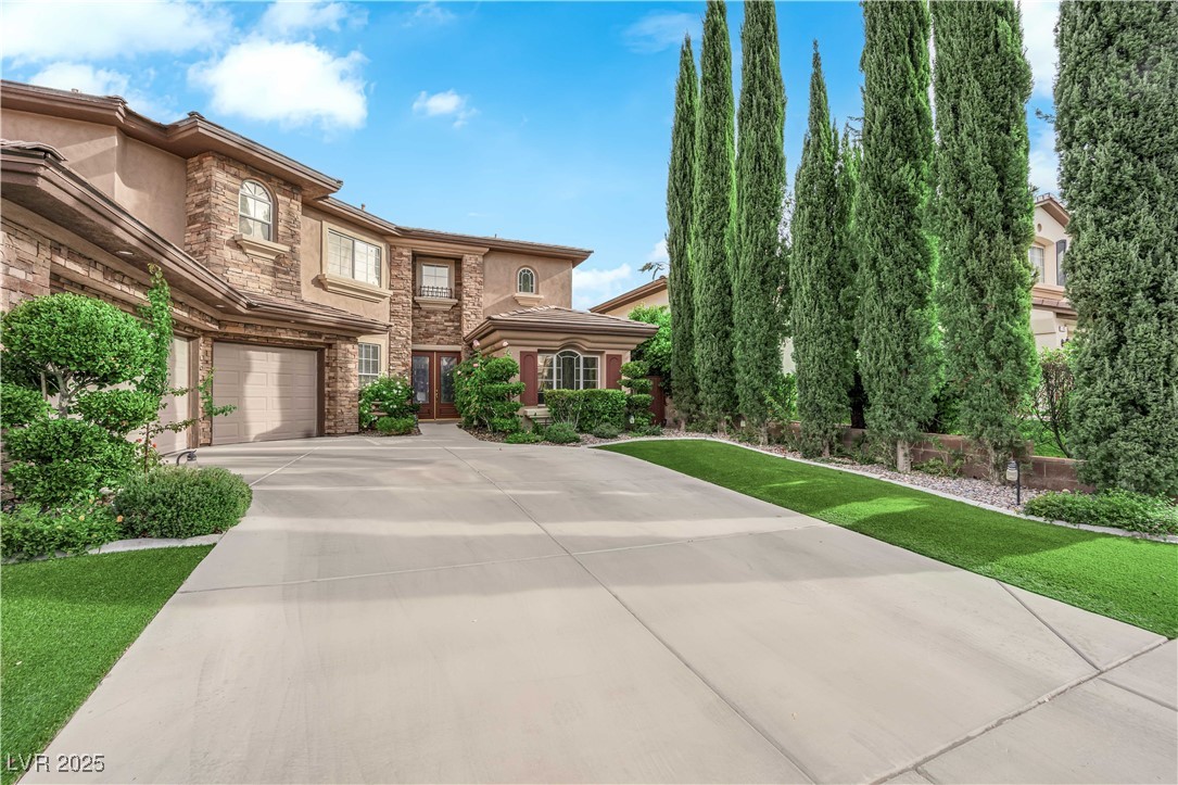 112 S Buteo Woods Lane