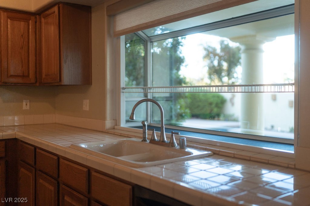 2104 Inverness Drive, Henderson, Nevada image 16