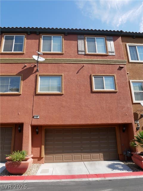 Townhouse For Rent - 4650 Ranch House Road #106<br/> Clark County, North Las Vegas, NV 89031