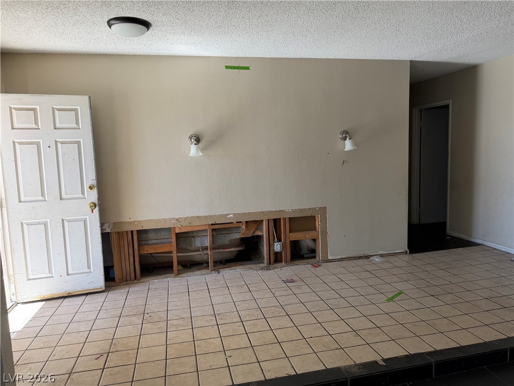 1626 Golden Arrow Drive