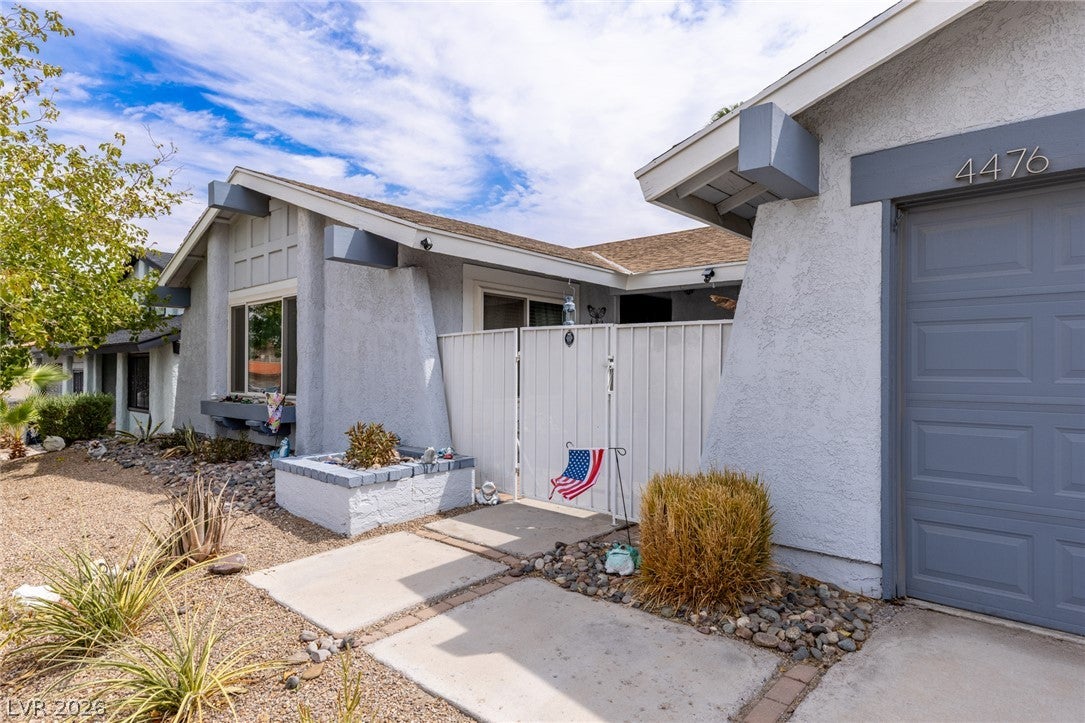 4476 Sunny Dunes Drive