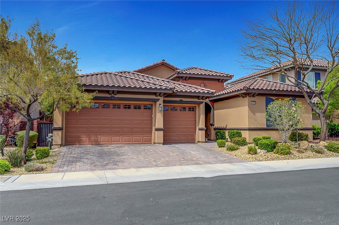 10293 Koala Forest Street, Las Vegas, Nevada image 2