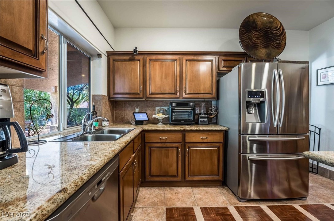 884 E Robindale Road, Las Vegas, Nevada image 5