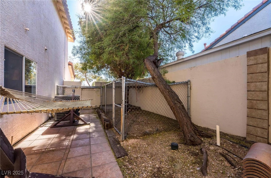 884 E Robindale Road, Las Vegas, Nevada image 38