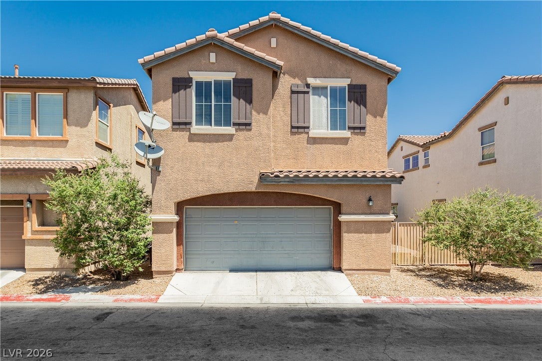 8611 Splendid Leaf Court