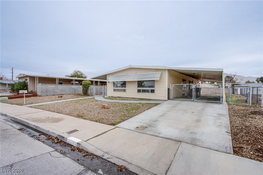 360 Sir Richard East Drive