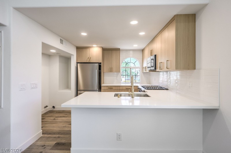 3125 N Buffalo Drive 2127