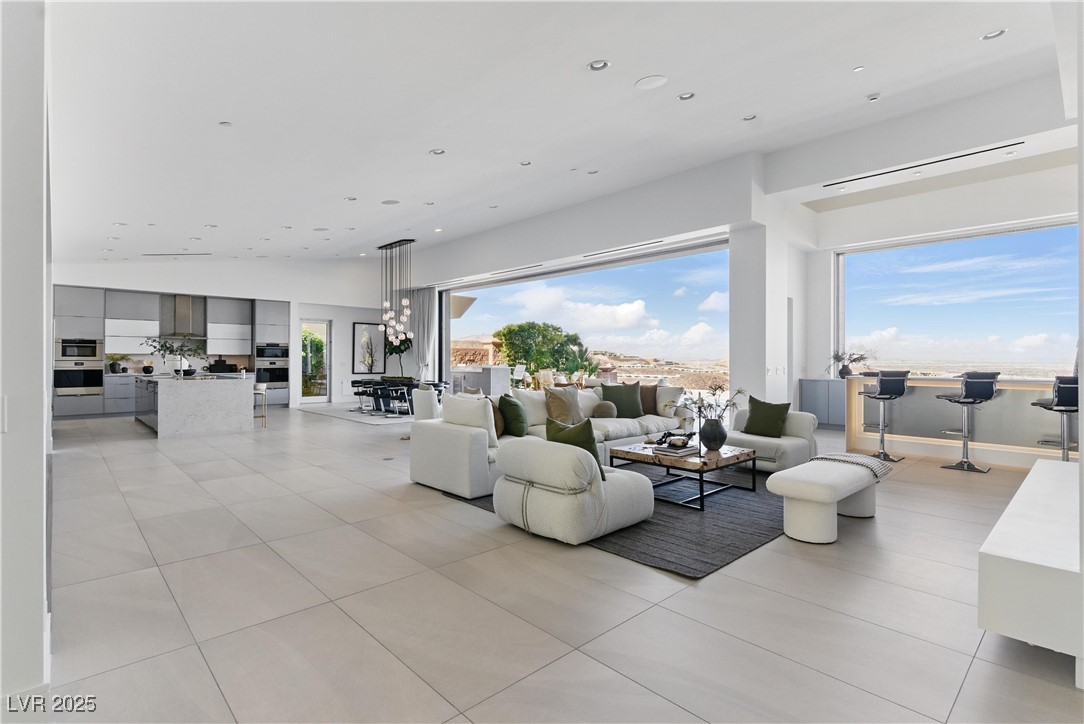 667 Palisade Rim Drive, Henderson, Nevada image 5