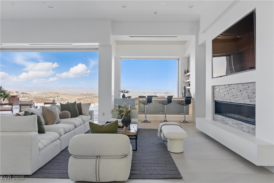 667 Palisade Rim Drive, Henderson, Nevada image 7
