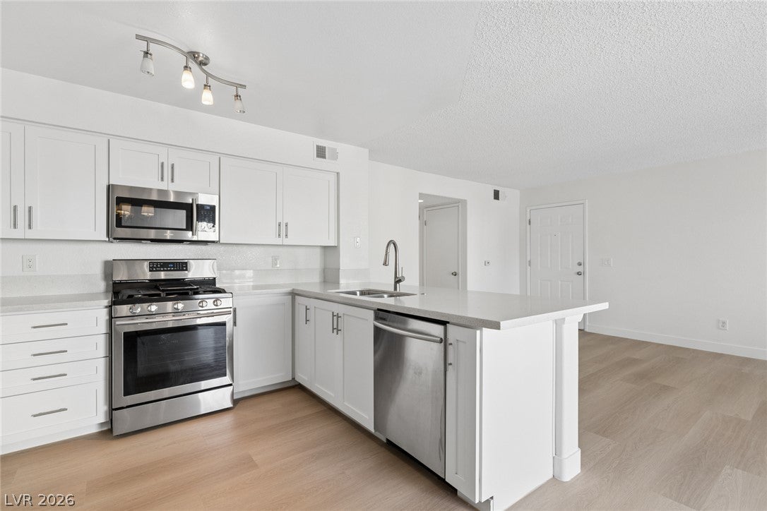 7901 Ryandale Circle 102