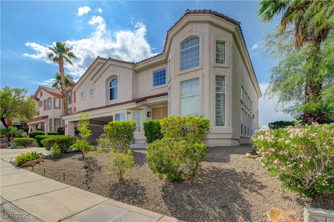 3192 Tullio Way